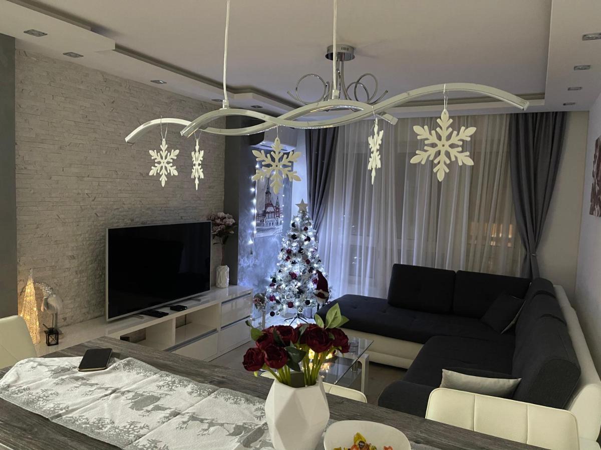 Apartman Mdb Lux Суботица Экстерьер фото